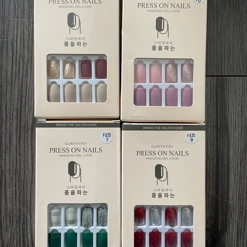 Press on nails (4 packs)